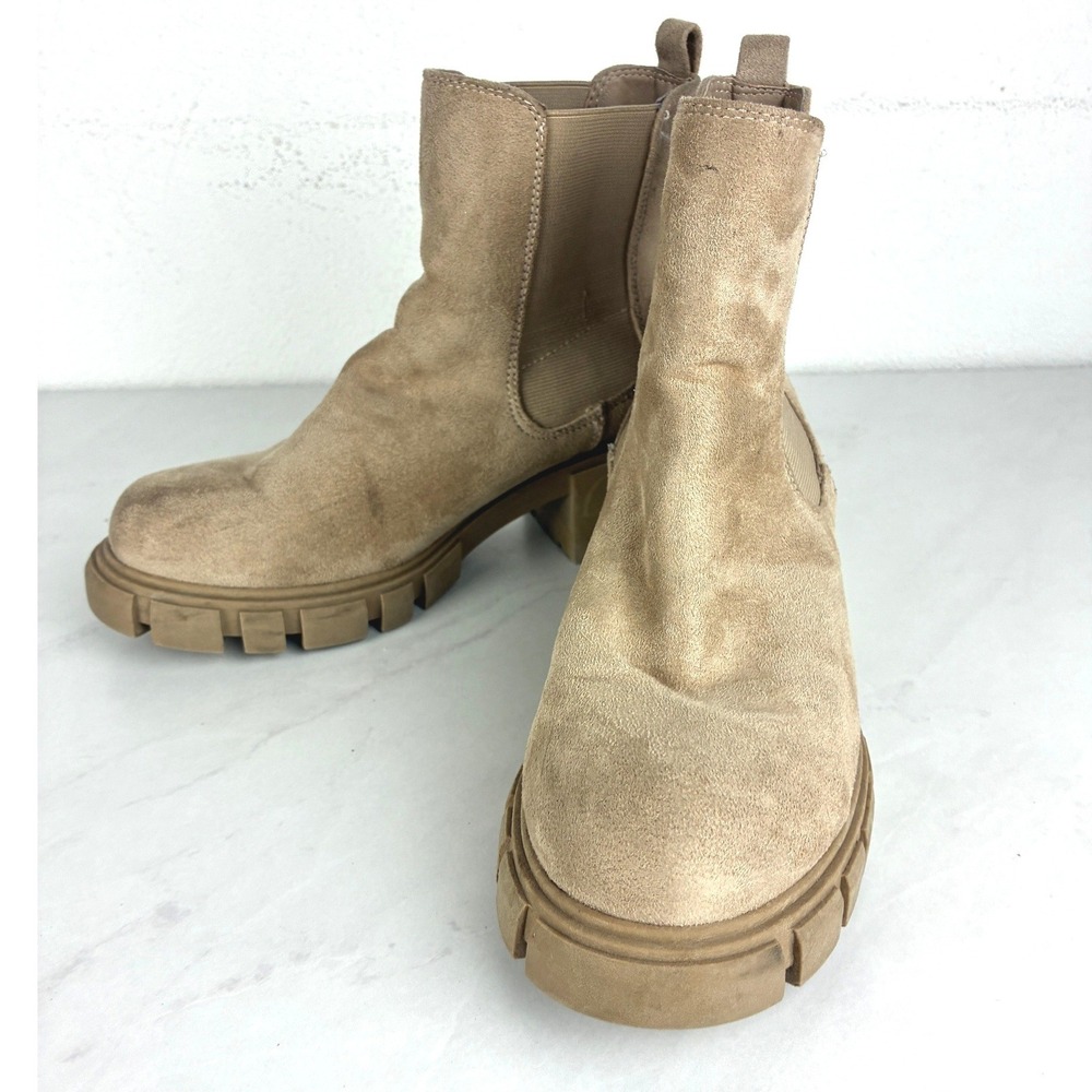 Tessa Tan Chelsea Boots - 8M - Lug Sole Platform Faux Suede Boho Streetwear
